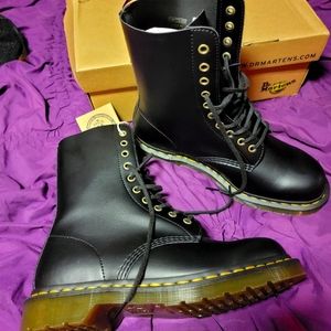 1490 Vegan Dr Martens // size us 10 ladies.